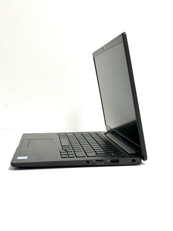 dell-latitude-7400-right-view